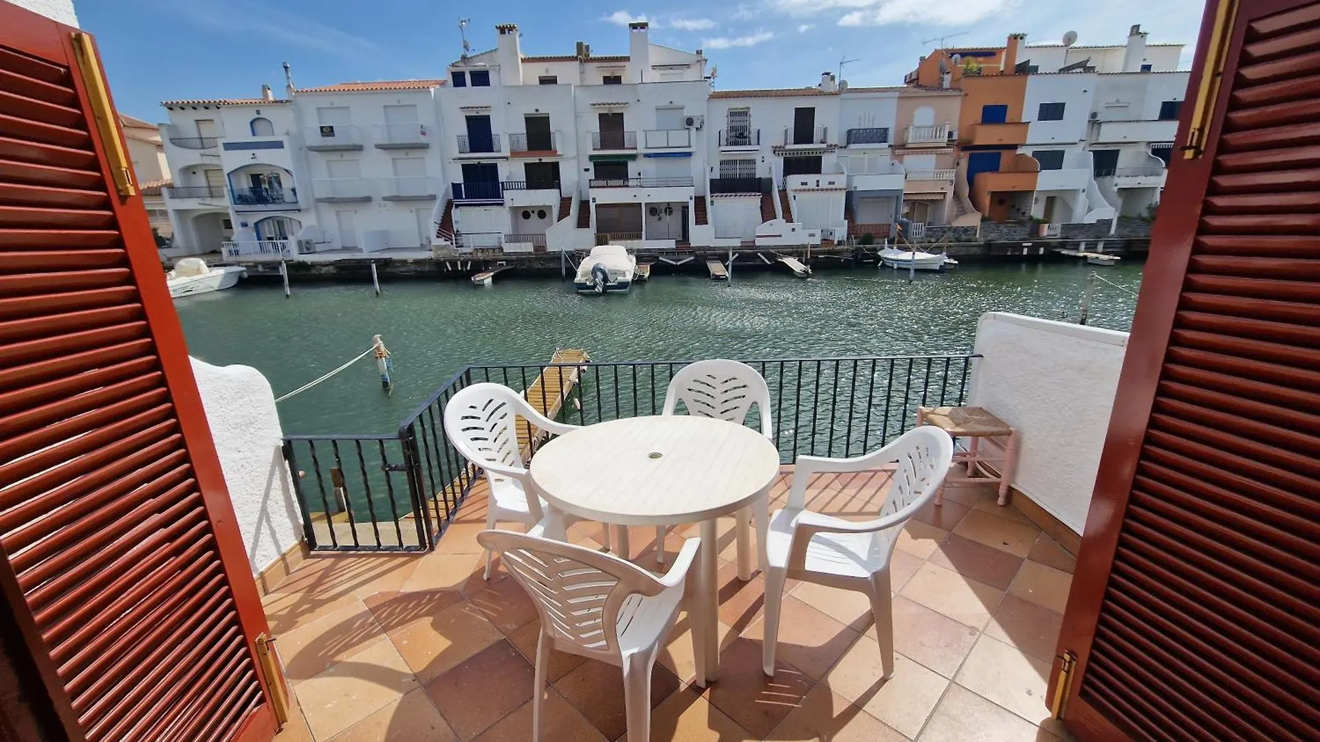 Semesterbostad Villa Emporion Empuriabrava