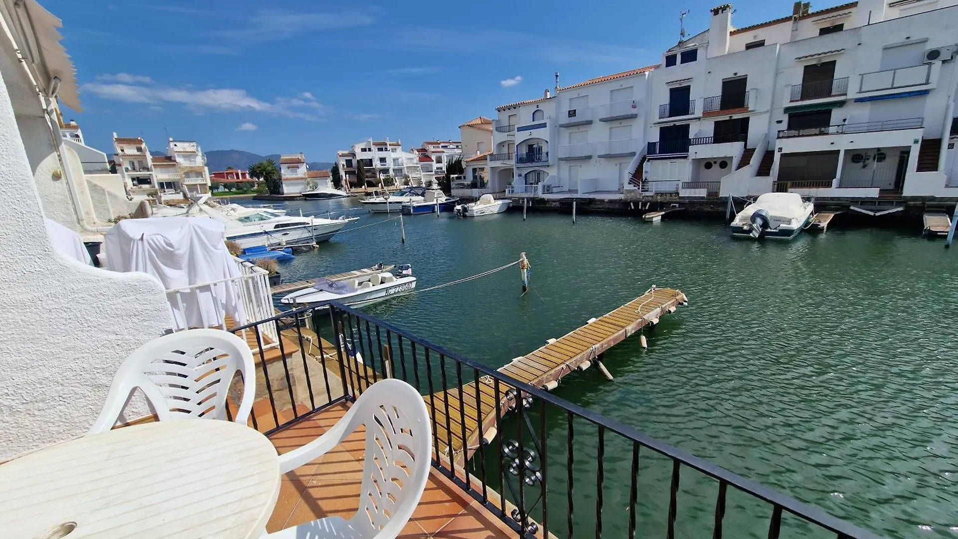 Villa Emporion Empuriabrava Semesterbostad